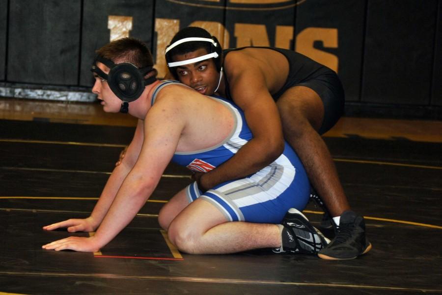 Aspiring college wrestler works to meet goals