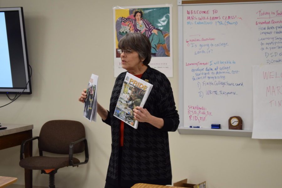 Mary Beth Tinker, free speech activist and U. City alum, speaks to students about their rights.