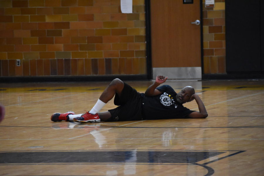 Seniors vs staff basketball game